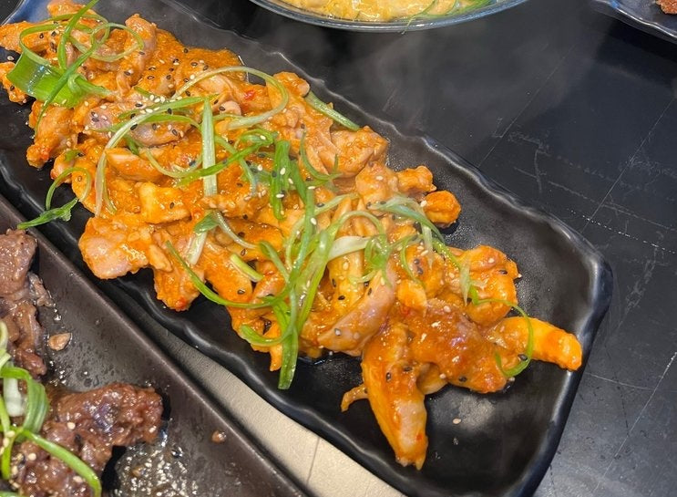 Um.Ma - Dak Galbi (Chicken)